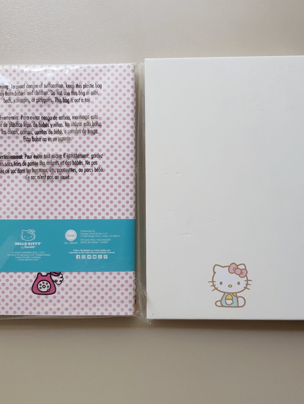 Hello Kitty Notebook Bundle - Picture 3 of 5